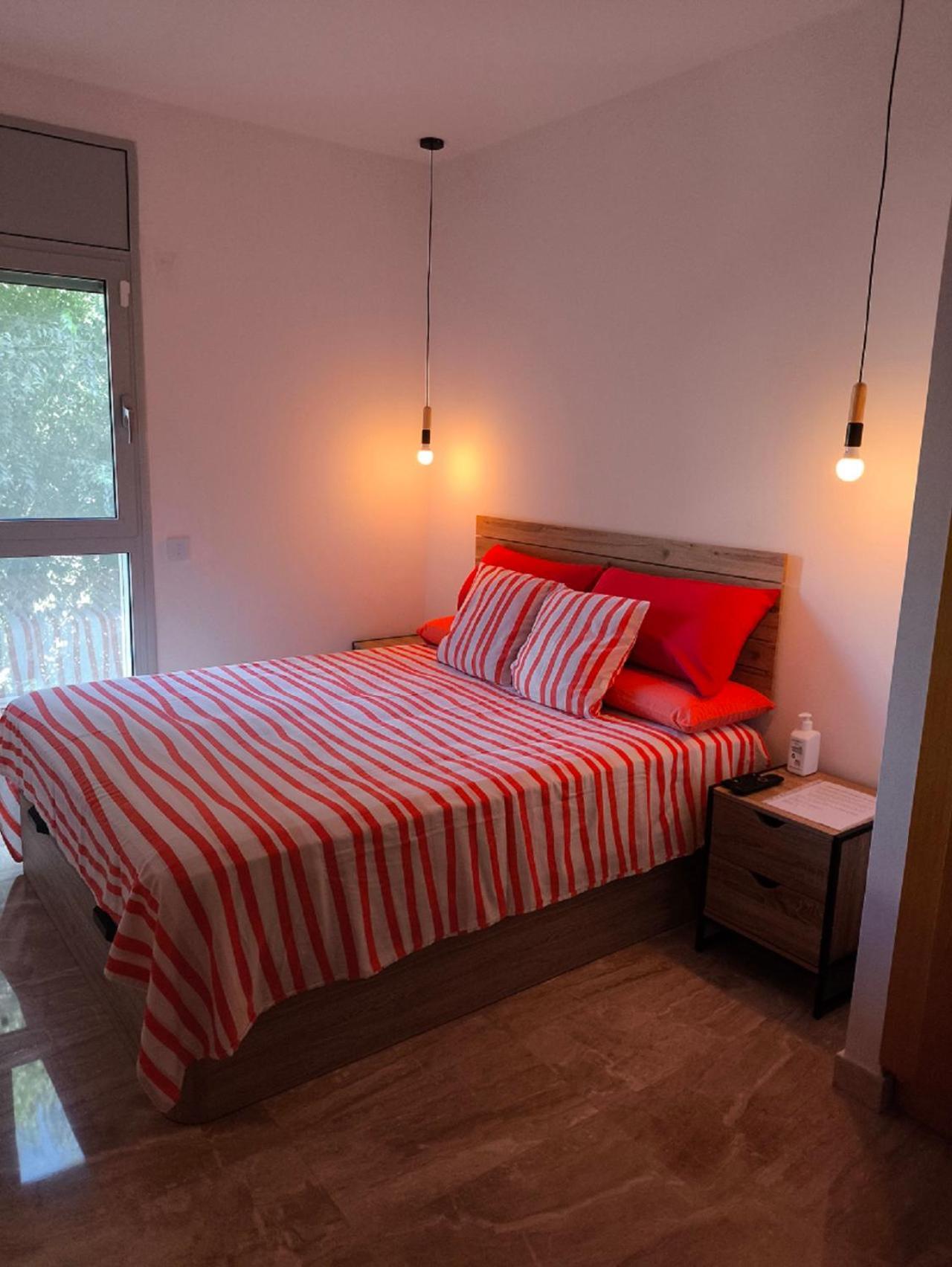 Habitacion Doble Con Bano Privado Y Desayuno Incluido Viladecans Exterior foto